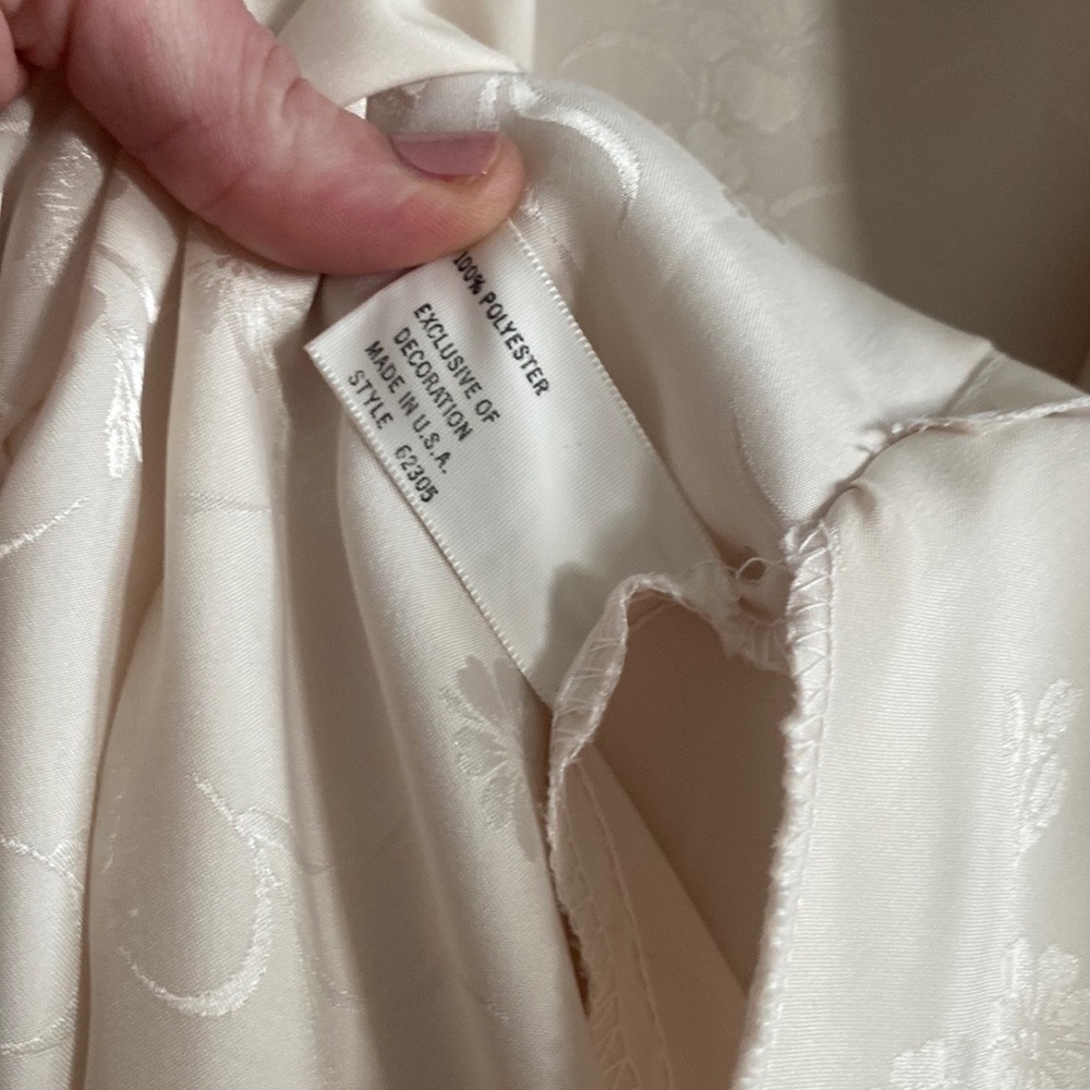 VINTAGE DIOR WEDDING ROBE - Picture 6 of 14